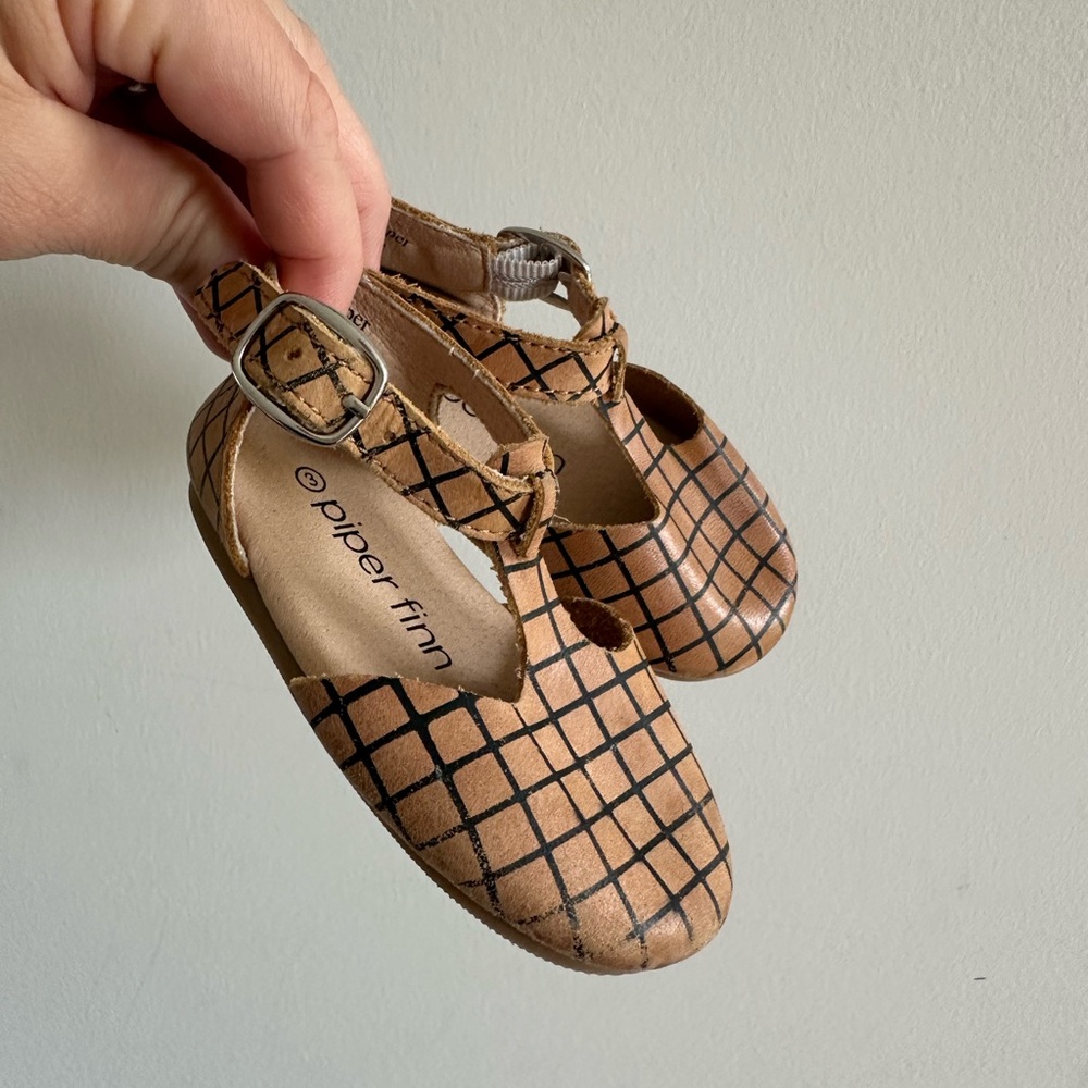 Piper Finn Tan Checkered Baby T strap Walker Shoes hard sole